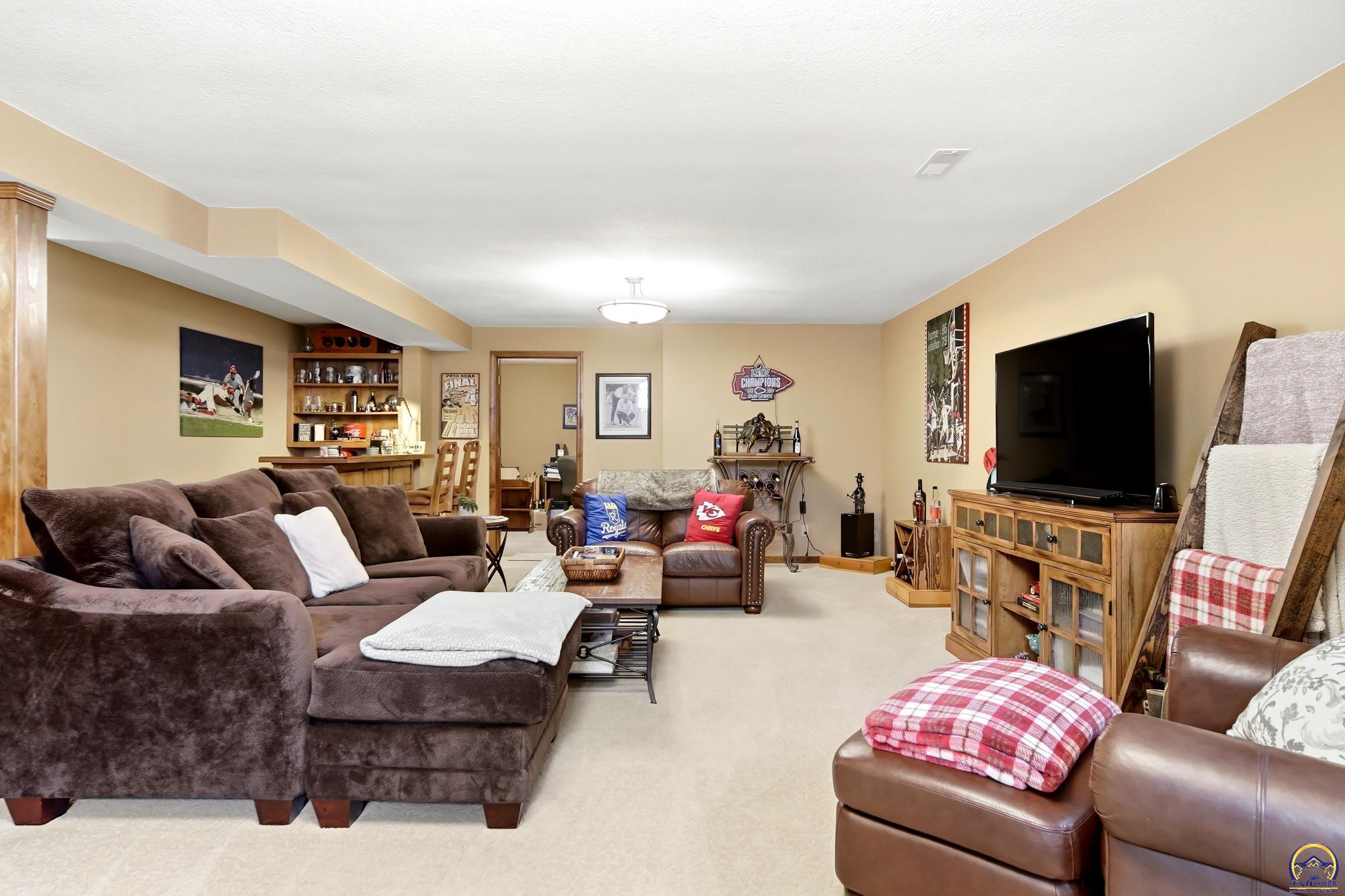 3108 Southwest Staffordshire Road Topeka, KS 66614 - Photo 18 of 30