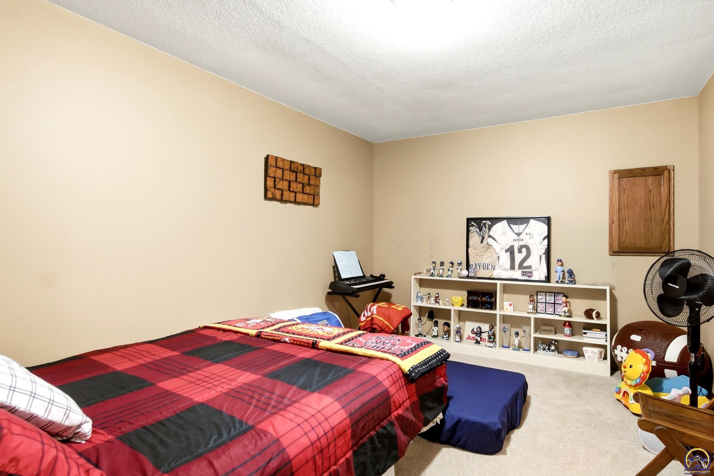 3108 Southwest Staffordshire Road Topeka, KS 66614 - Photo 24 of 30