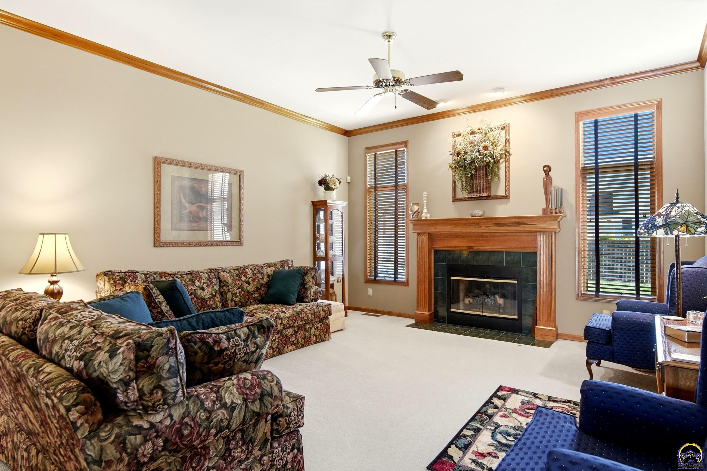 3108 Southwest Staffordshire Road Topeka, KS 66614 - Photo 3 of 30