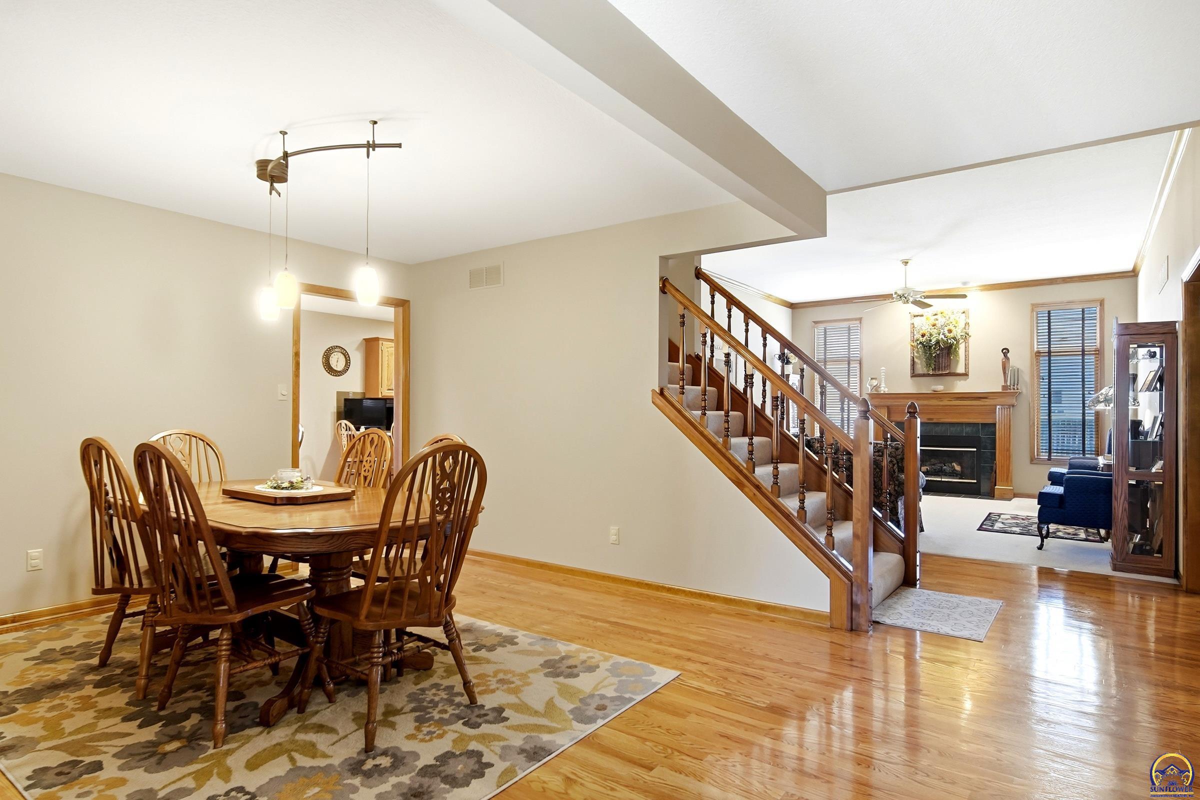 3108 Southwest Staffordshire Road Topeka, KS 66614 - Photo 5 of 30