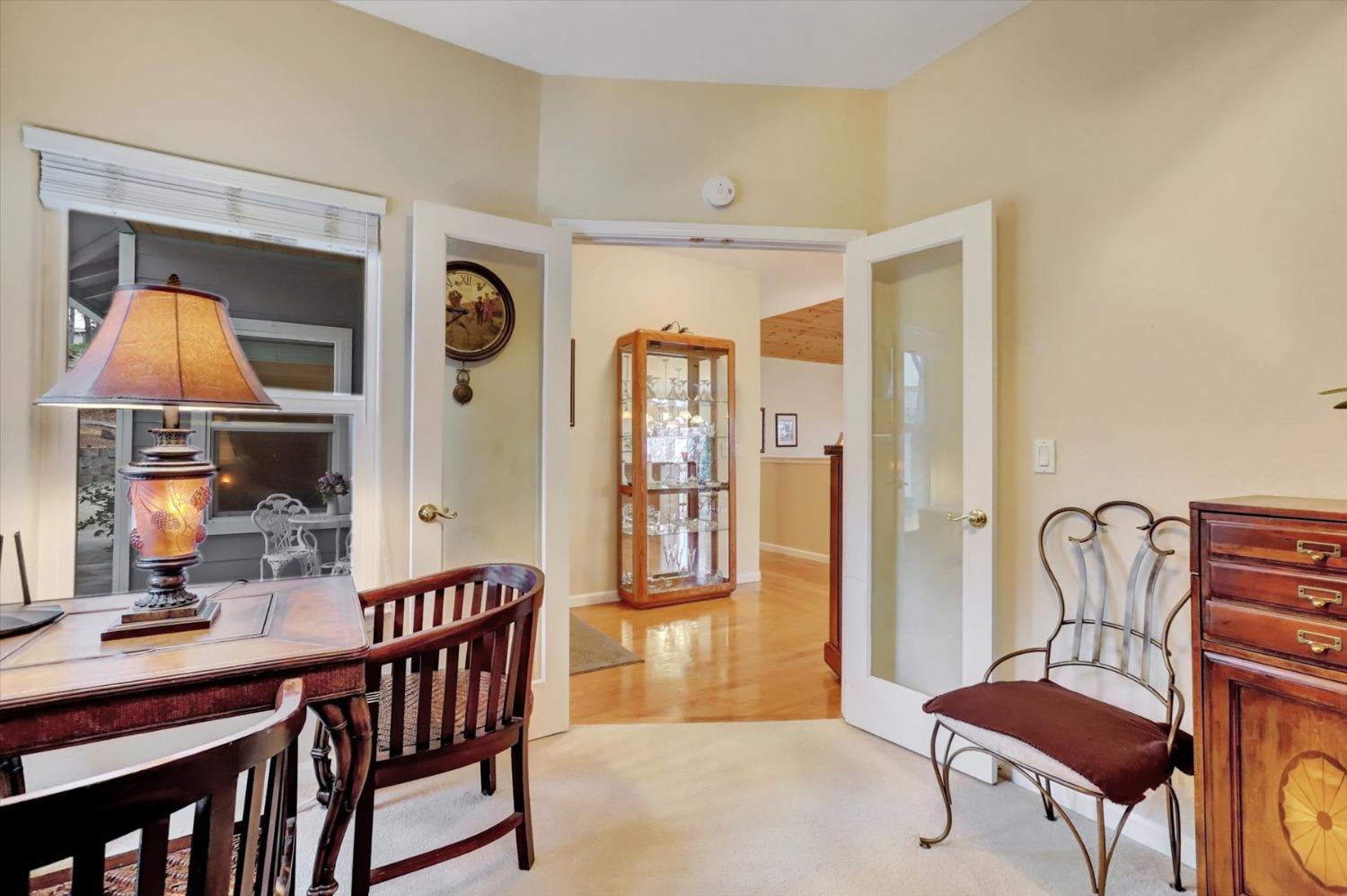 17036 Alice Way Grass Valley, CA 95949 - Photo 25 of 58 a living room with furniture and a window