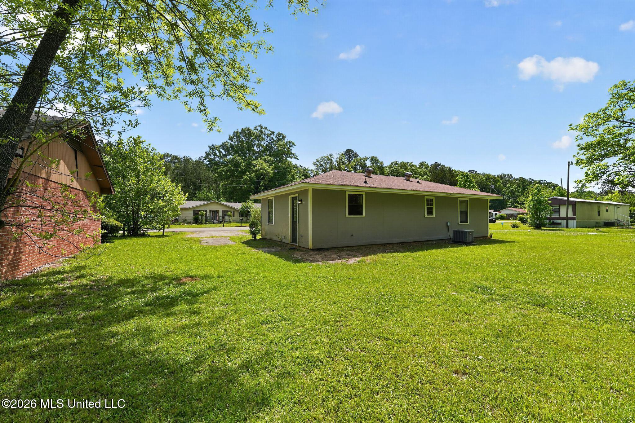 907 Tyler Street Pearl, MS 39208 - Photo 38 of 38 06_907_Tyler_St_Pearl_MS_39208-Exterior-