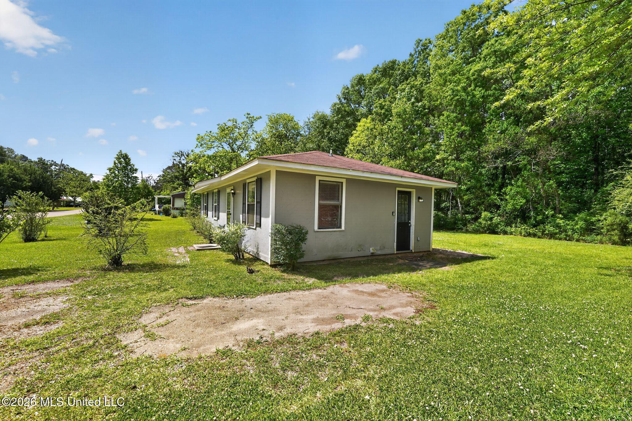 907 Tyler Street Pearl, MS 39208 - Photo 5 of 38 07_907_Tyler_St_Pearl_MS_39208-Exterior-