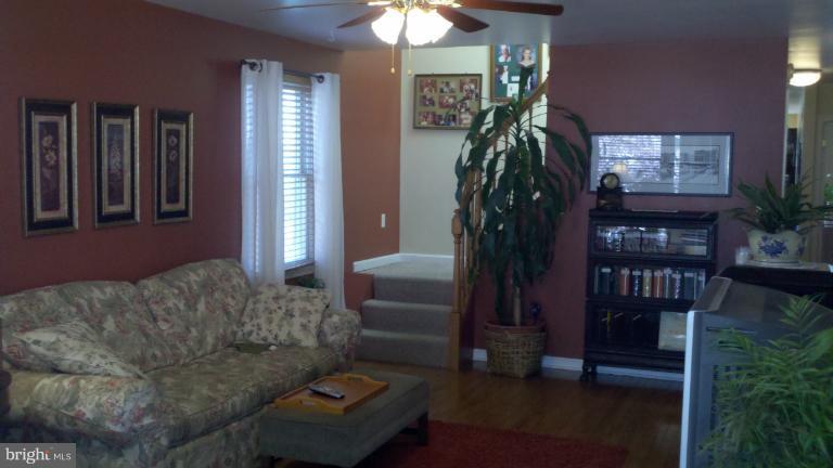 809 Rosedale Avenue Rosedale, MD 21237 - Photo 14 of 19 Living Room 2