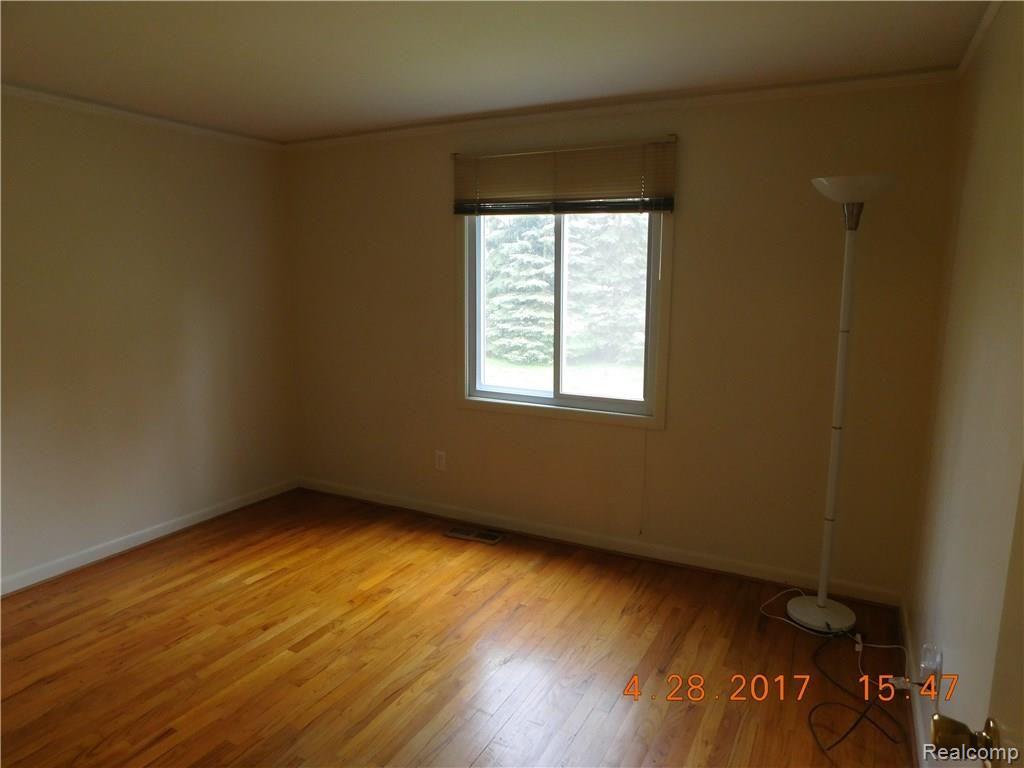 4290 Wendell Road West Bloomfield, MI 48323 - Photo 39 of 50