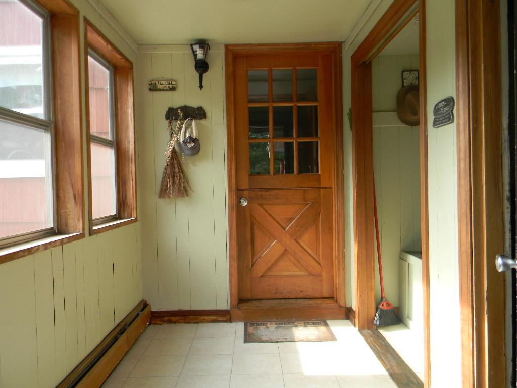 2 Rugby Road Nashua, NH 03063 - Photo 3 of 28 Gallery Image 3