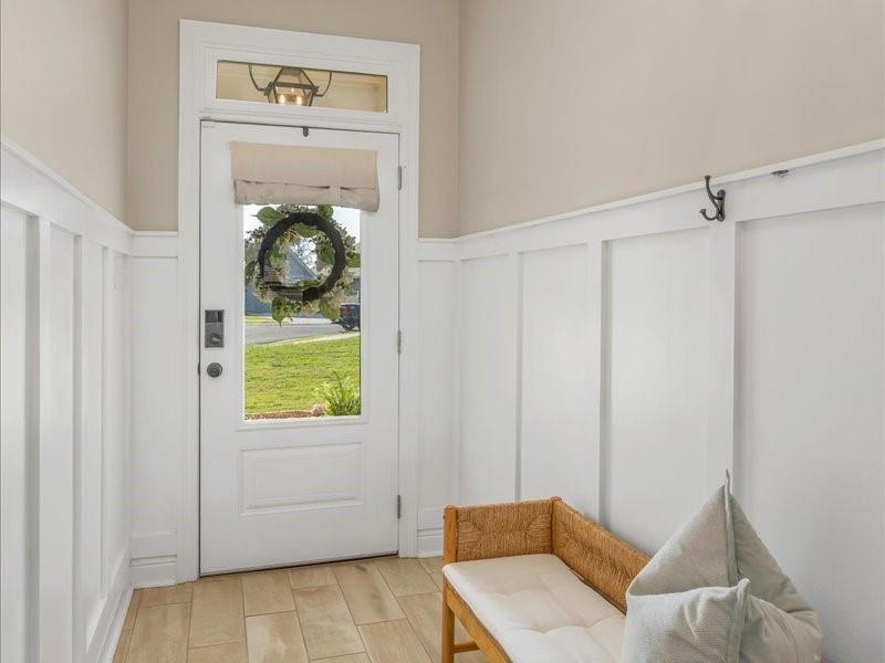 133 Brimestone Loop Benton, LA 71006 - Photo 24 of 31 Beautiful entryway.