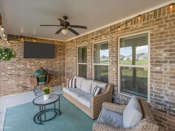 $385,000 | 133 Brimestone Loop, Benton, LA 71006