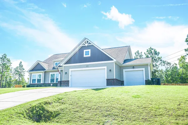 $2,400 | 1295 Whitney Drive, Aberdeen, NC 28315