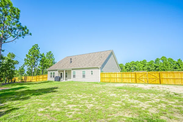 $2,400 | 1295 Whitney Drive, Aberdeen, NC 28315