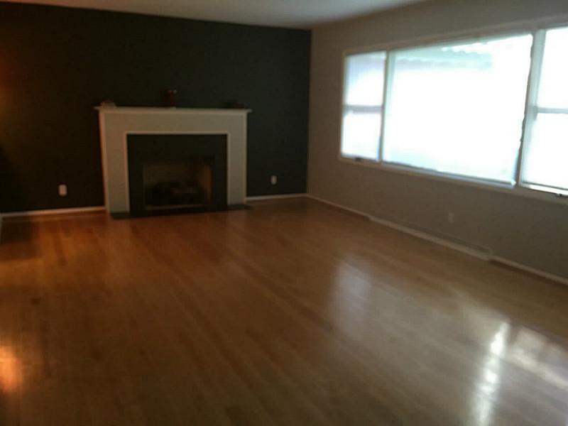 438 South High School Road Indianapolis, IN 46241 - Photo 3 of 24 Gallery Image 3
