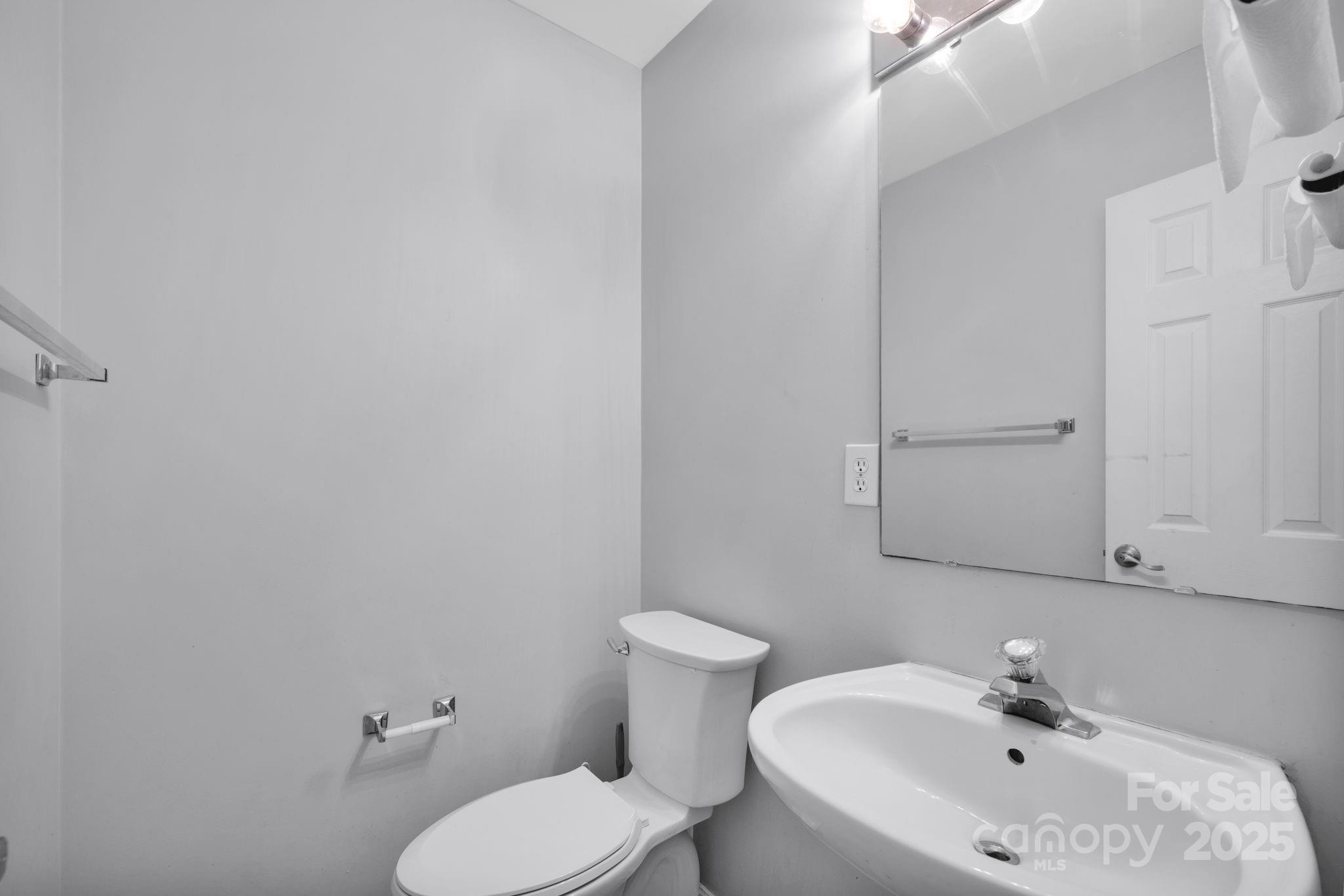 9150 Austin Ridge Lane Charlotte, NC 28214 - Photo 17 of 39