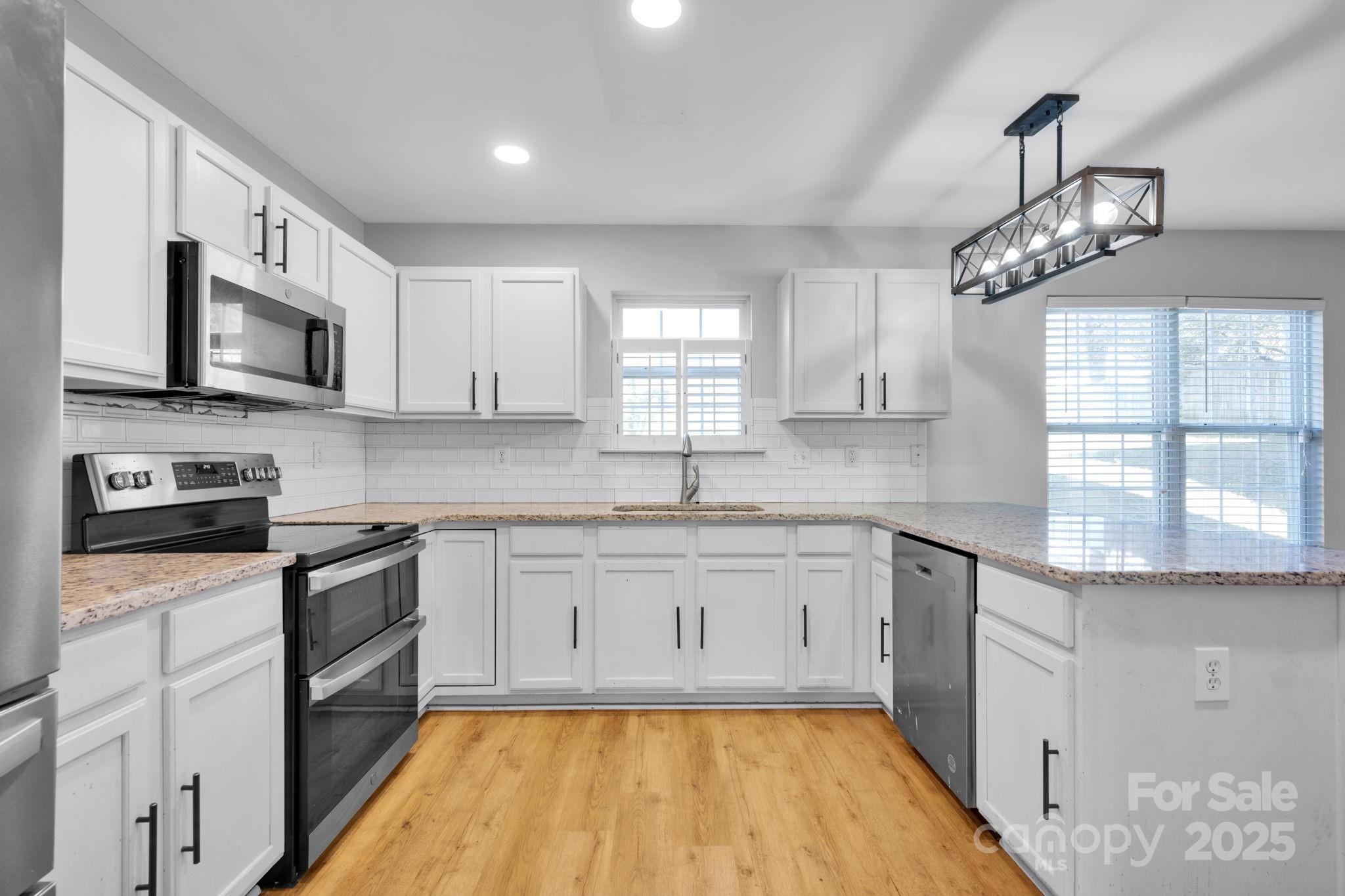 9150 Austin Ridge Lane Charlotte, NC 28214 - Photo 7 of 39