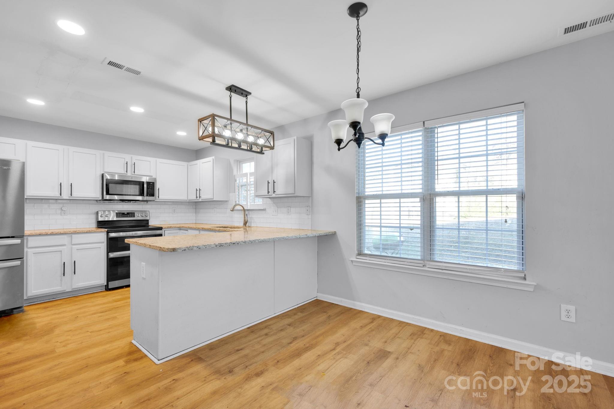 9150 Austin Ridge Lane Charlotte, NC 28214 - Photo 9 of 39