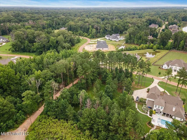 $345,000 | 112 Hidden Glades, Ridgeland, MS 39157