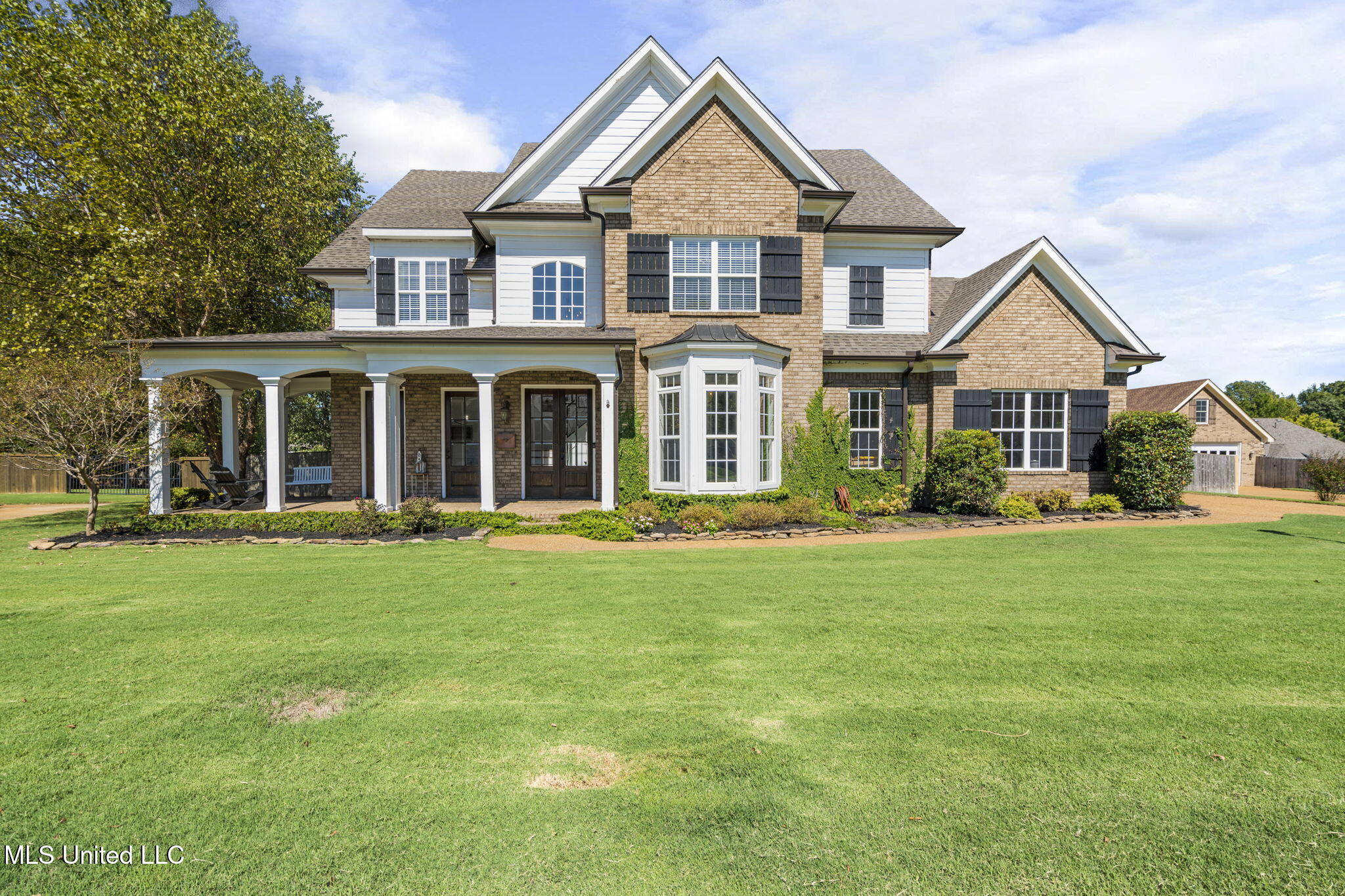 2-web-or-mls-566 SHADOW VIEW DRIVE-01