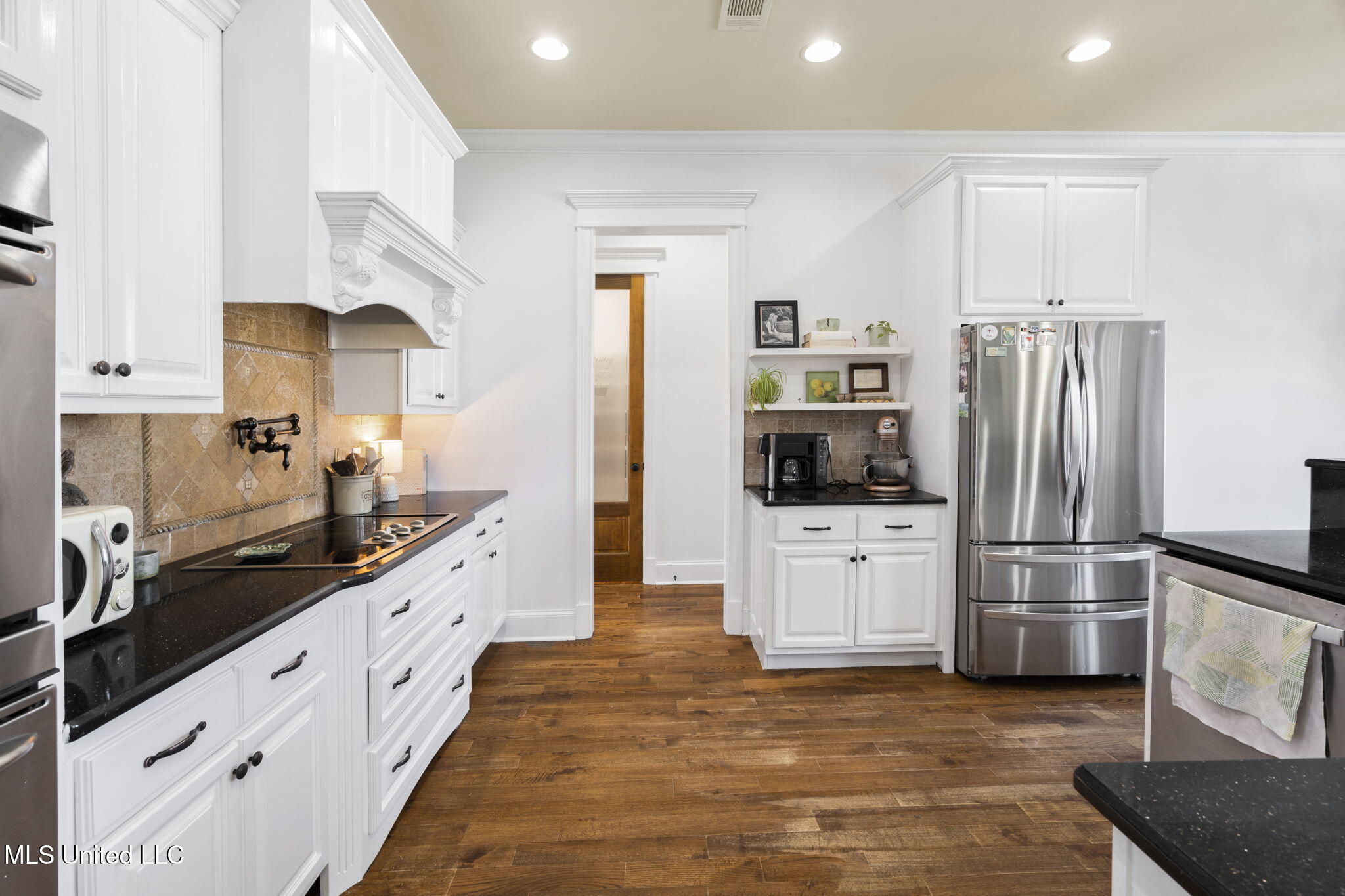 566 Shadow View Drive Hernando, MS 38632 - Photo 16 of 50 16-web-or-mls-566 SHADOW VIEW DRIVE-15