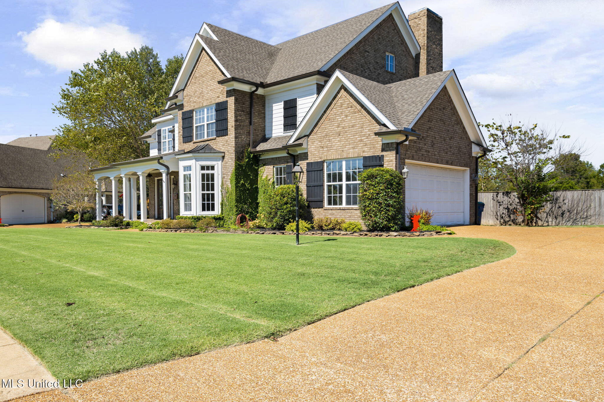 566 Shadow View Drive Hernando, MS 38632 - Photo 2 of 50 3-web-or-mls-566 SHADOW VIEW DRIVE-02