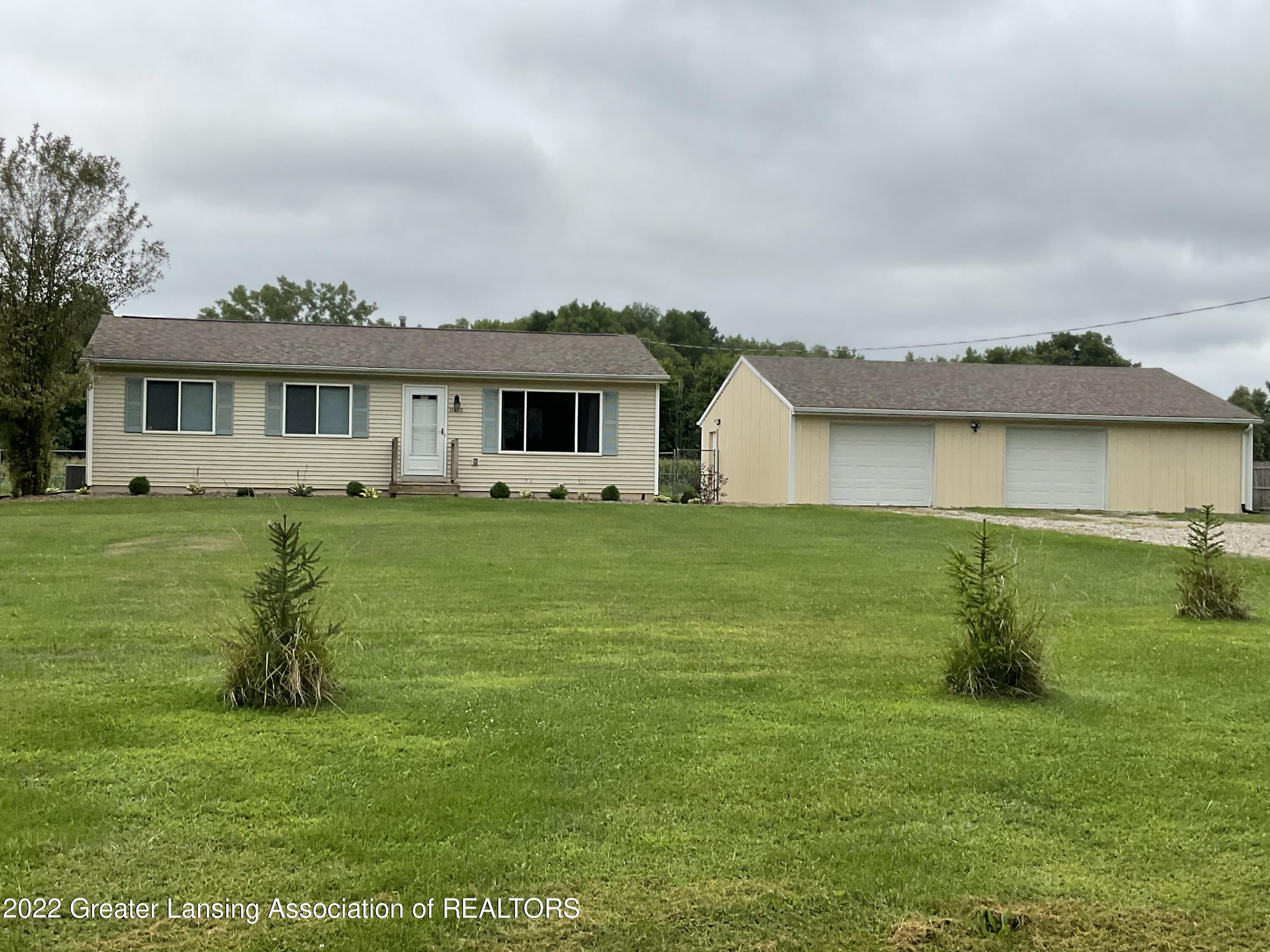 11652 Vfw Road Eaton Rapids, MI 48827 - Photo 2 of 24 0B0F12A1-85AE-4D01-B296-BA7D3865BCDE