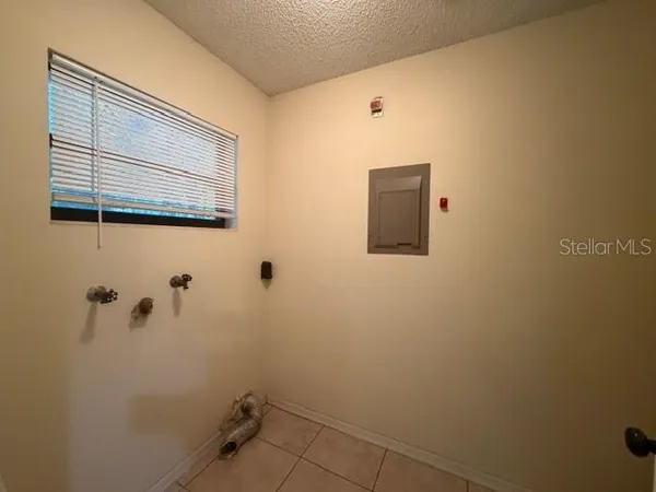 $1,200 | 32818 Lake Square Court, Unit 10, Leesburg, FL 34788