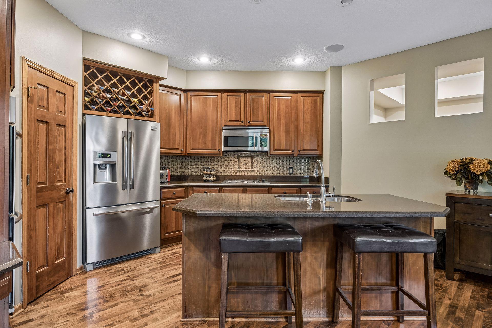 18464 Farmstead Circle Eden Prairie, MN 55347 - Photo 16 of 47