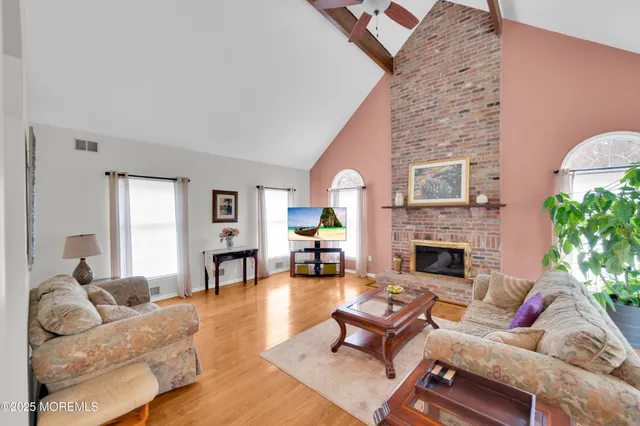 $950,000 | 1 Silver Birch Court, Monmouth Junction, NJ 08852