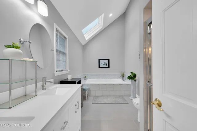 $950,000 | 1 Silver Birch Court, Monmouth Junction, NJ 08852