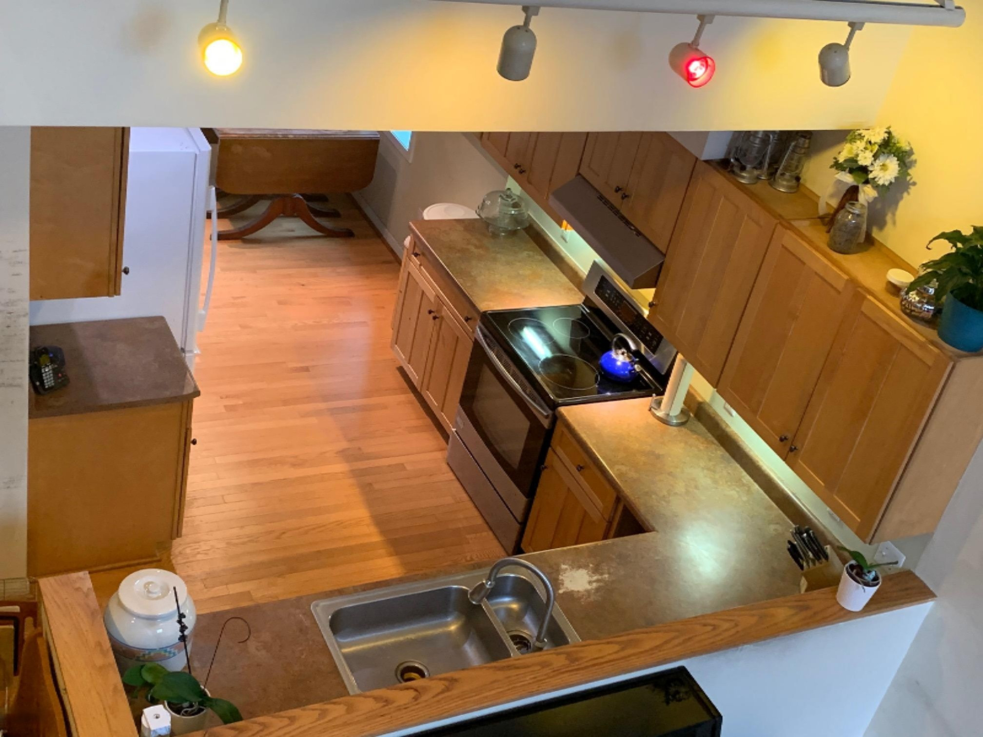424 Little Lake Drive, Unit 36 Ann Arbor, MI 48103 - Photo 10 of 20 Kitchen 6