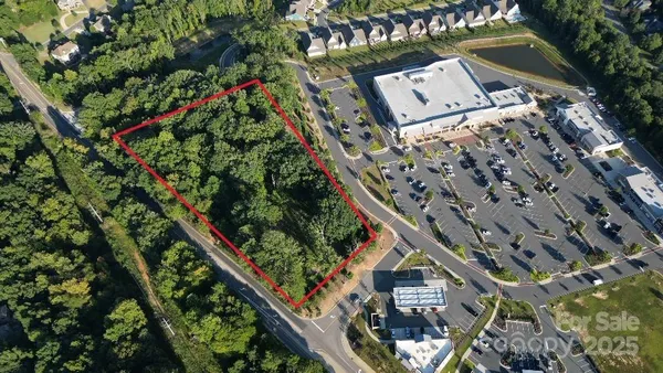 $3,995,000 | 8219 New Town Road, Waxhaw, NC 28173