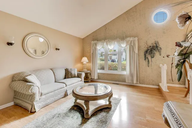 $475,000 | 1407 Wilson Avenue, Wheaton, IL 60189