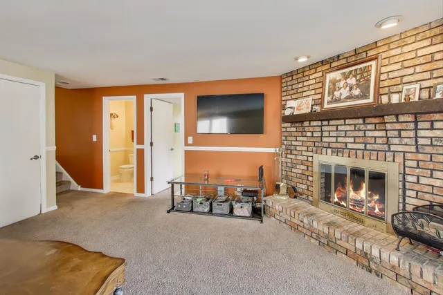 $475,000 | 1407 Wilson Avenue, Wheaton, IL 60189