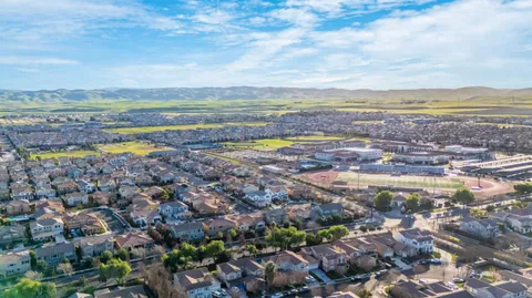 $1,092,500 | 229 Grazia Avenue, Mountain House, CA 95391