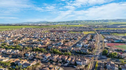 $1,092,500 | 229 Grazia Avenue, Mountain House, CA 95391