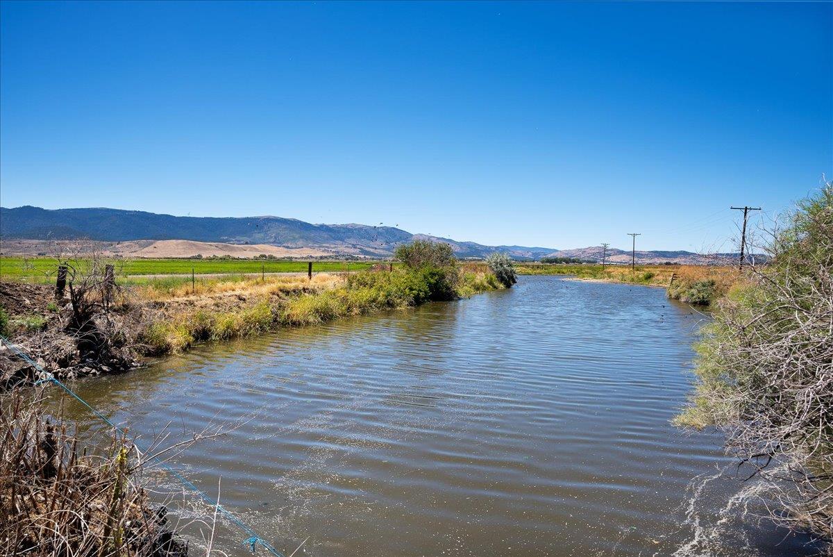 708 Center Road Susanville, CA 96130 - Photo 40 of 69 Gallery Image 40