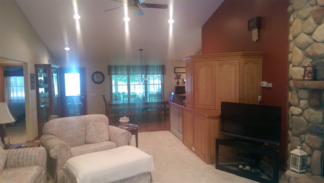 10585 12th Road Plymouth, IN 46563 - Photo 9 of 23