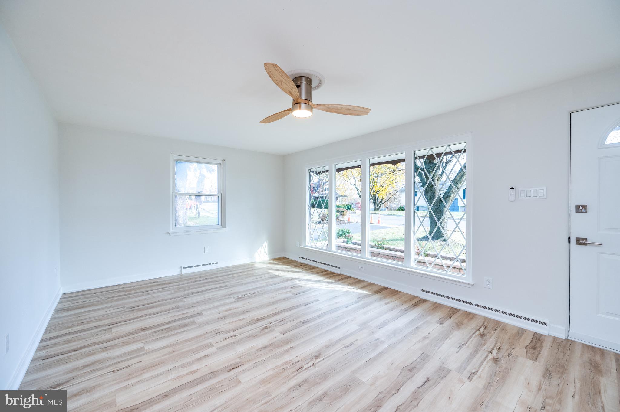 3029 Grandview Boulevard Reading, PA 19608 - Photo 3 of 41