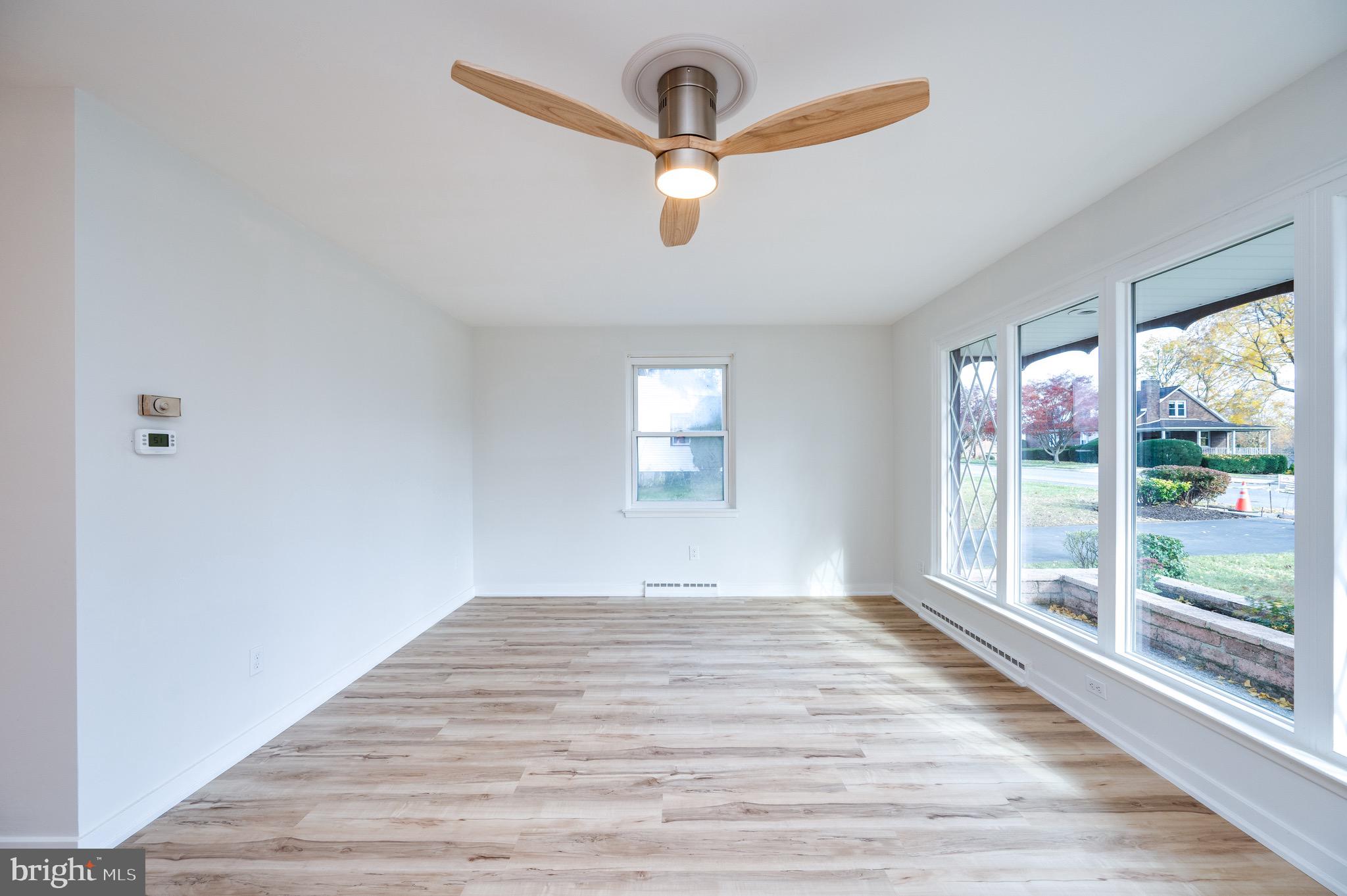 3029 Grandview Boulevard Reading, PA 19608 - Photo 4 of 41