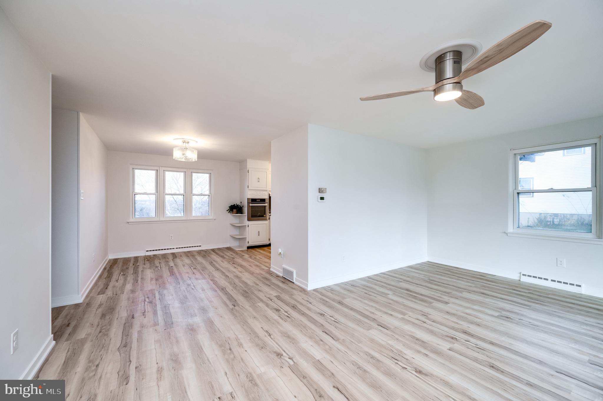 3029 Grandview Boulevard Reading, PA 19608 - Photo 5 of 41