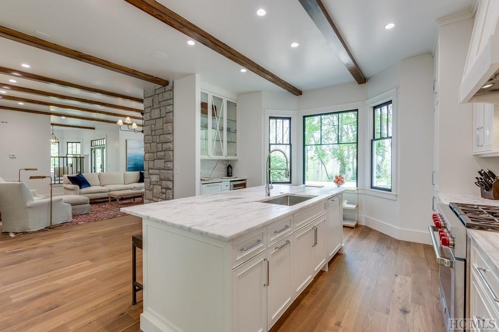 215 Satulah Road Highlands, NC 28741 - Photo 9 of 32 Gallery Image 9