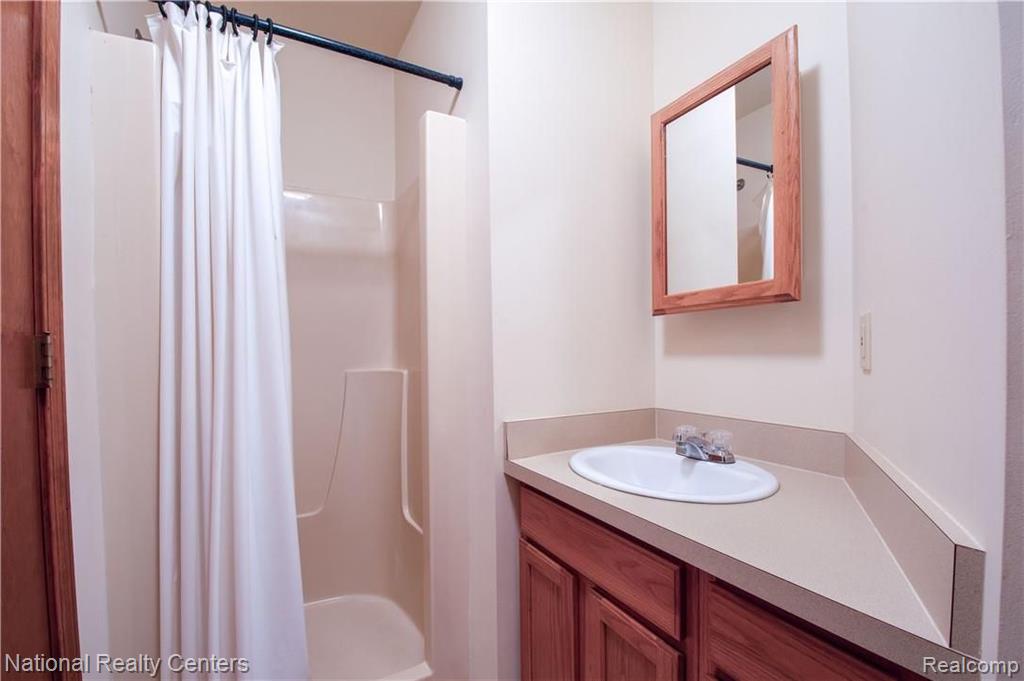 3271 Donley Avenue Rochester Hills, MI 48309 - Photo 17 of 30