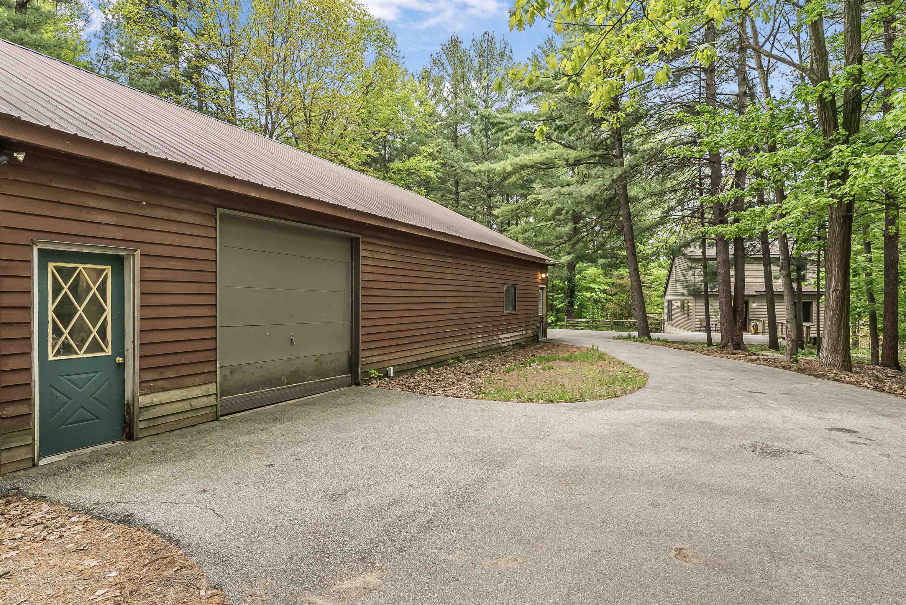 9926 North Long Lake Road Traverse City, MI 49685 - Photo 25 of 35 1934714-5fe61586-f512-4fe8-993a-a40c410aee4e.JPG