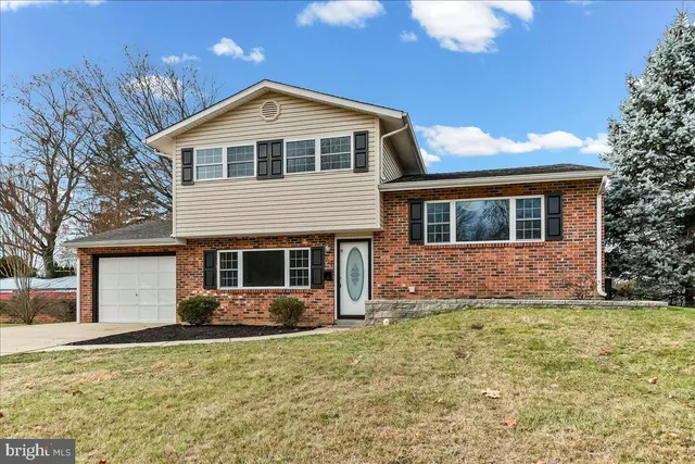 $360,000 | 725 South Harmony Road, Newark, DE 19713