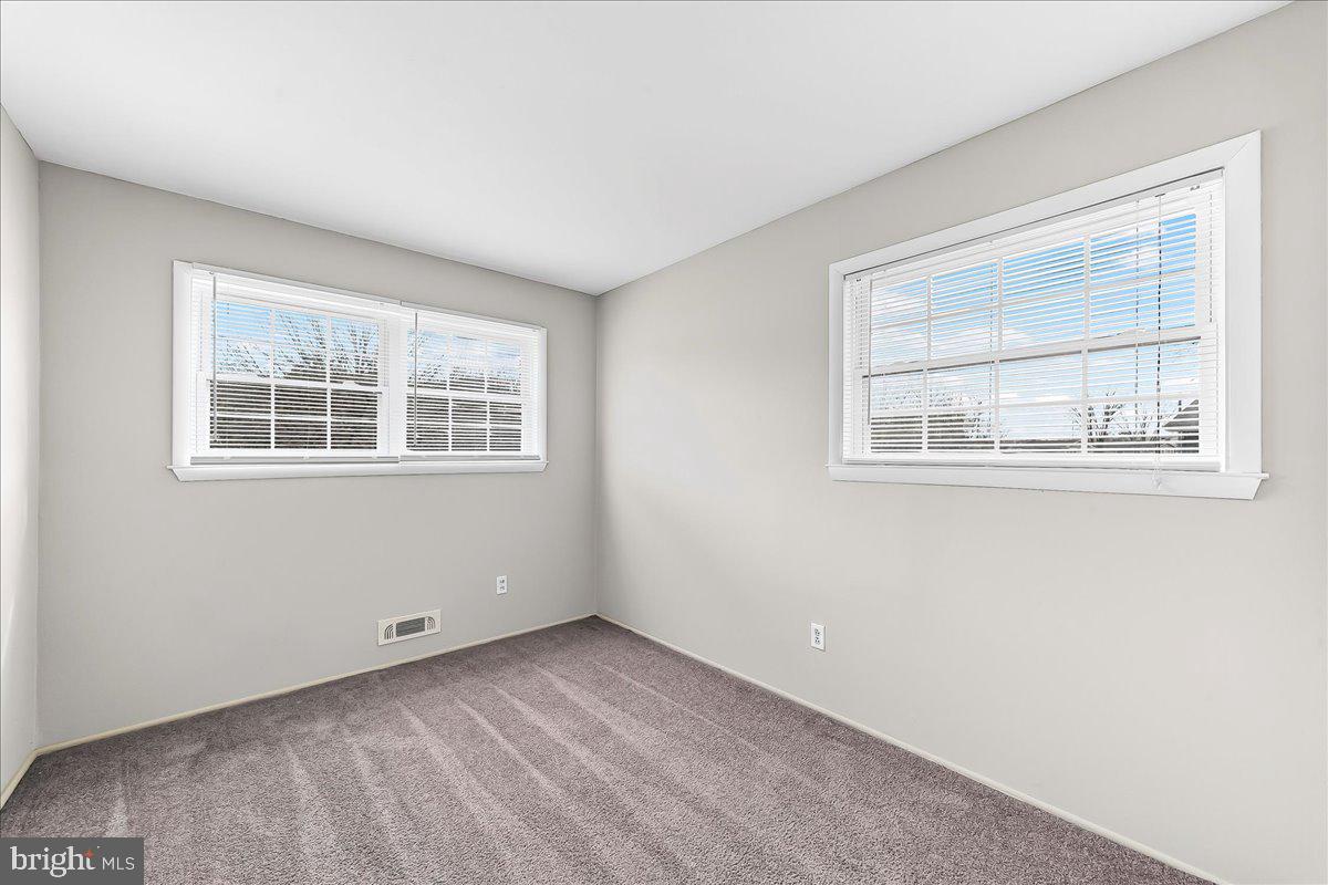 725 South Harmony Road Newark, DE 19713 - Photo 16 of 27