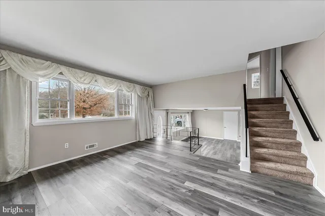 $360,000 | 725 South Harmony Road, Newark, DE 19713