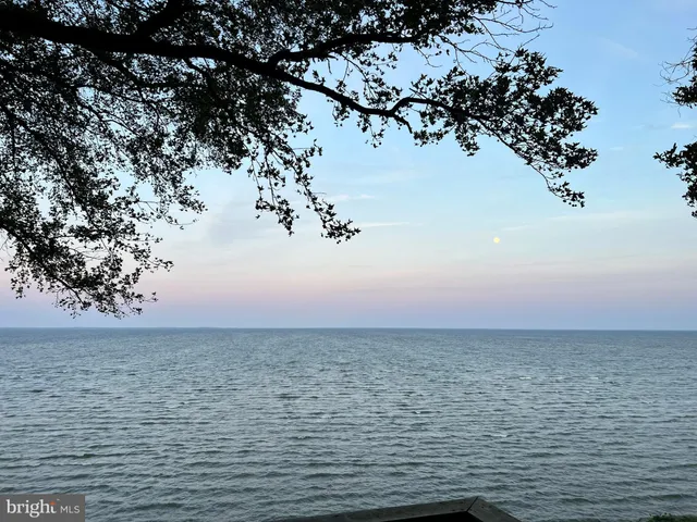 $2,300 | 7327 B Street, Unit A, Chesapeake Beach, MD 20732