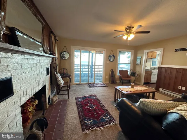 $2,300 | 7327 B Street, Unit A, Chesapeake Beach, MD 20732