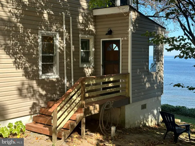 $2,300 | 7327 B Street, Unit A, Chesapeake Beach, MD 20732