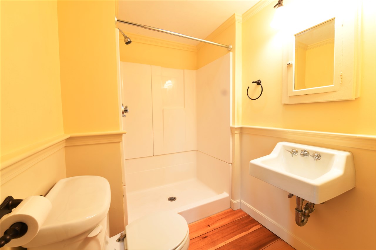 60 Highland Road South Hampton, NH 03827 - Photo 17 of 31