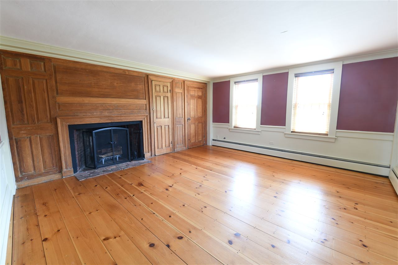 60 Highland Road South Hampton, NH 03827 - Photo 4 of 31