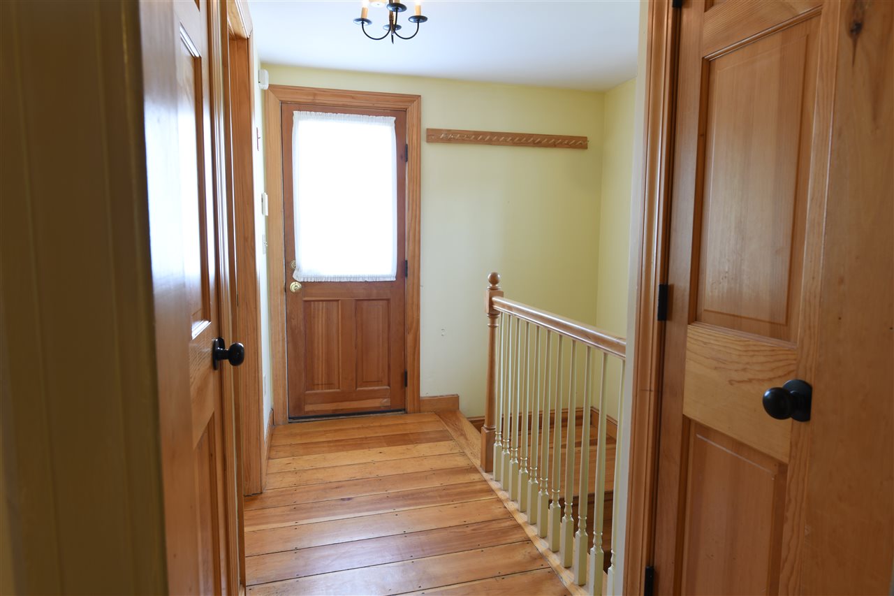 60 Highland Road South Hampton, NH 03827 - Photo 7 of 31